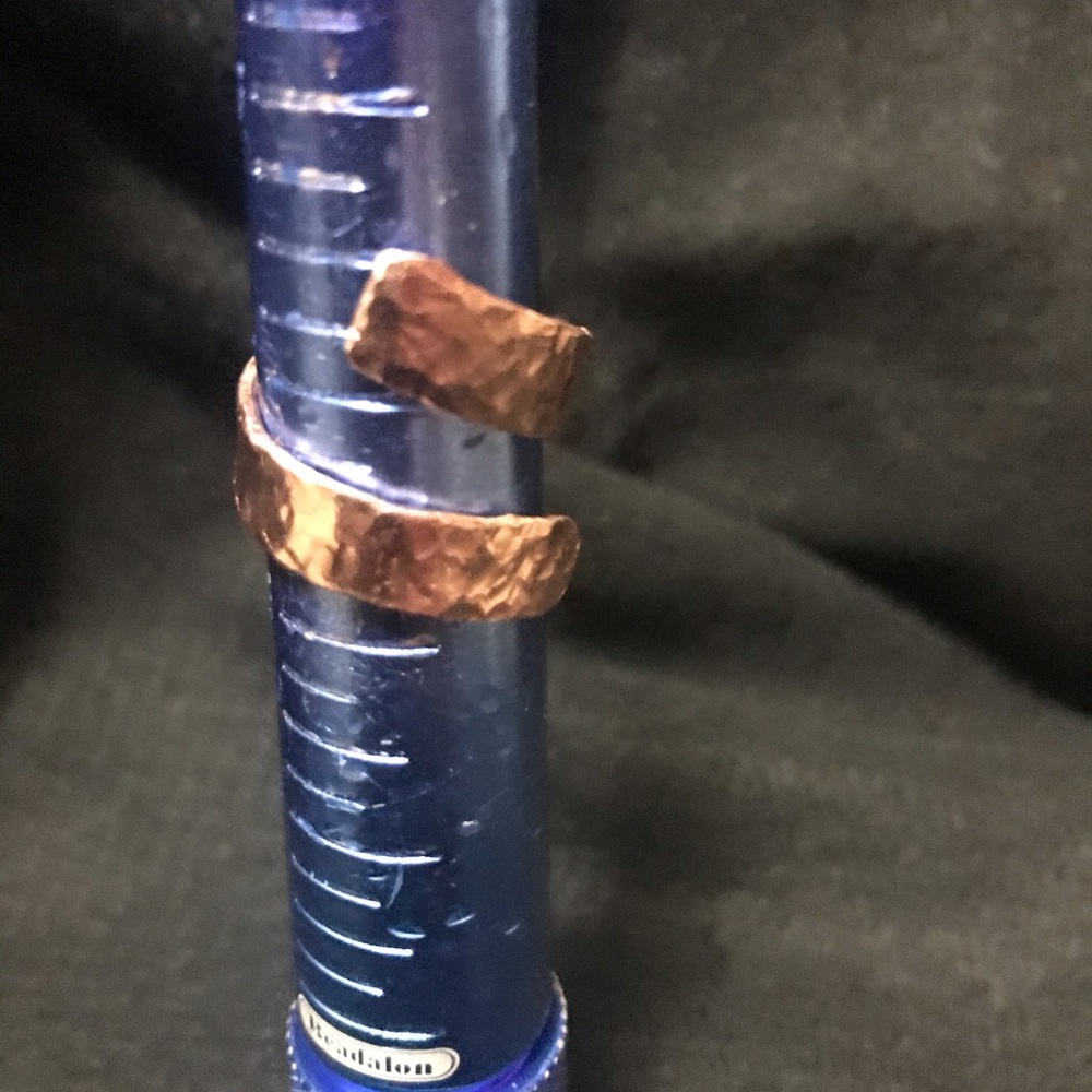 HAMMERED COPPER RING - Picture 3 of 4